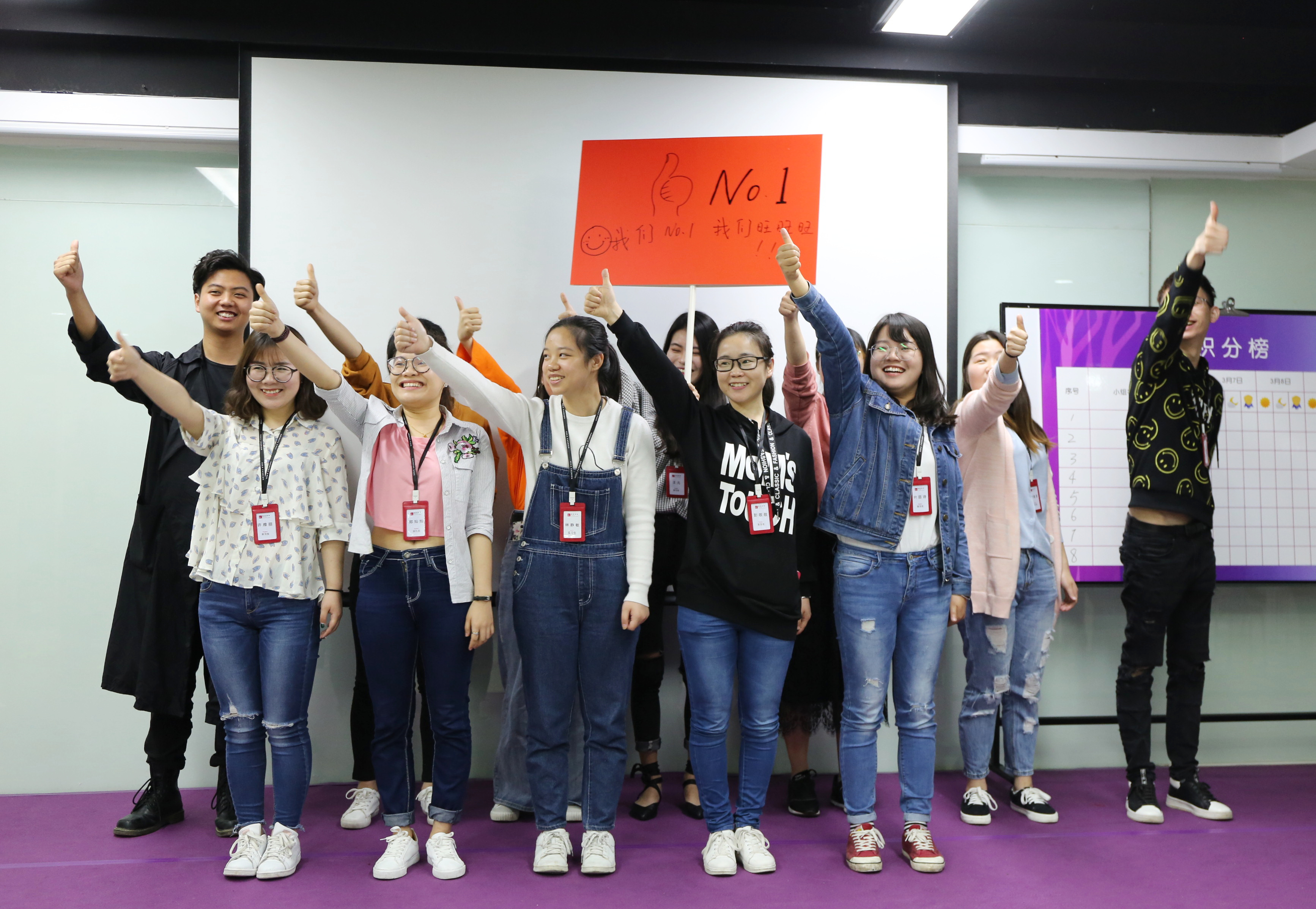 DI8A9446_副本.jpg DI8A9446_副本.jpg