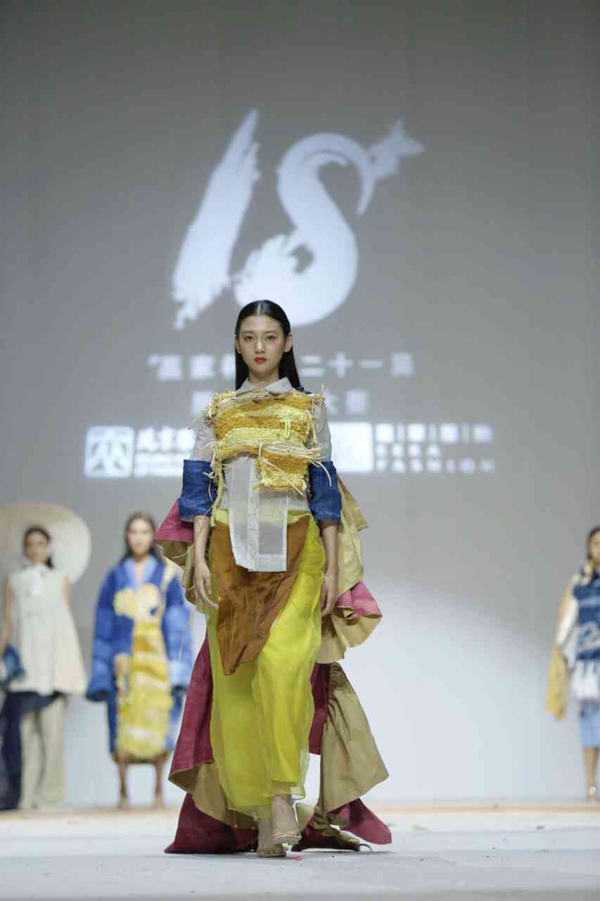 1554815826160805.jpg 12111122.jpg