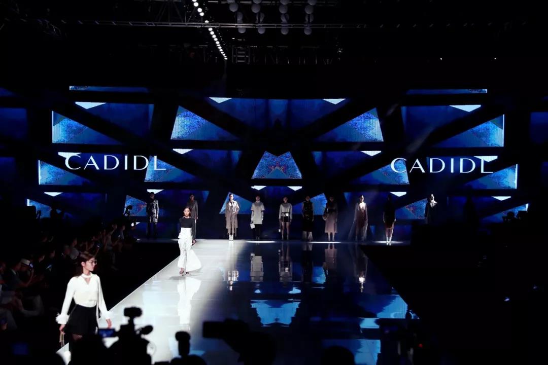 1577436600833927.jpg 1577436600833927.jpg